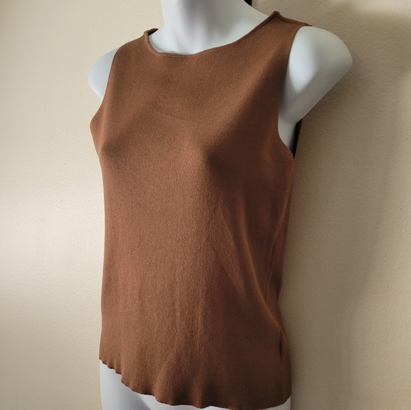 Joseph A Sleeveless Top - Picture 4 of 5